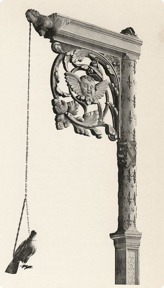 Colombe eucharistique de la chapelle Sainte-Anne