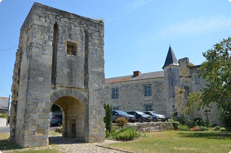 Château médiéval de Sainte-Maure