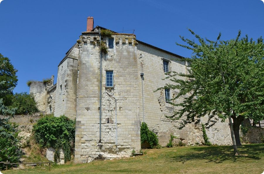 Château médiéval de Sainte-Maure
