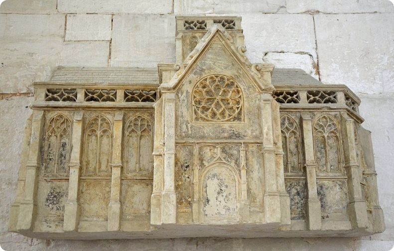 C�notaphe de Nicolas d'Estouteville
