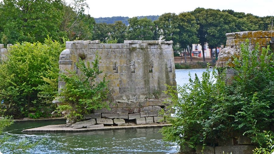Châteaux et pont médiévaux de Vernon