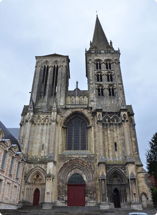 Cathédrale Saint-Pierre de Lisieux