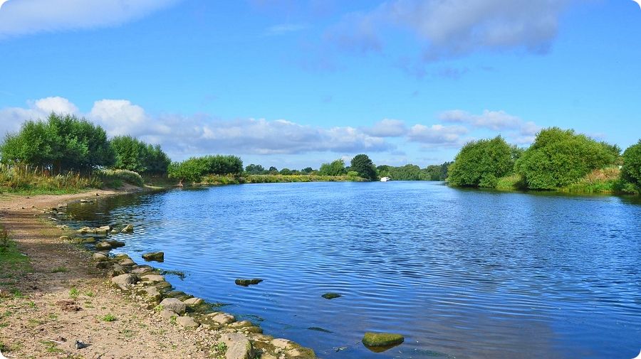 Le fleuve Trent à Barton-in-Fabis