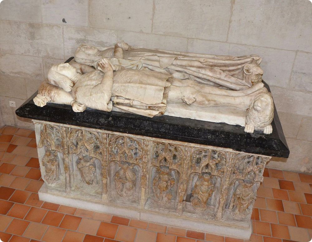 Tombe de Jacques d'E.-Valmont et Louise d'Albret